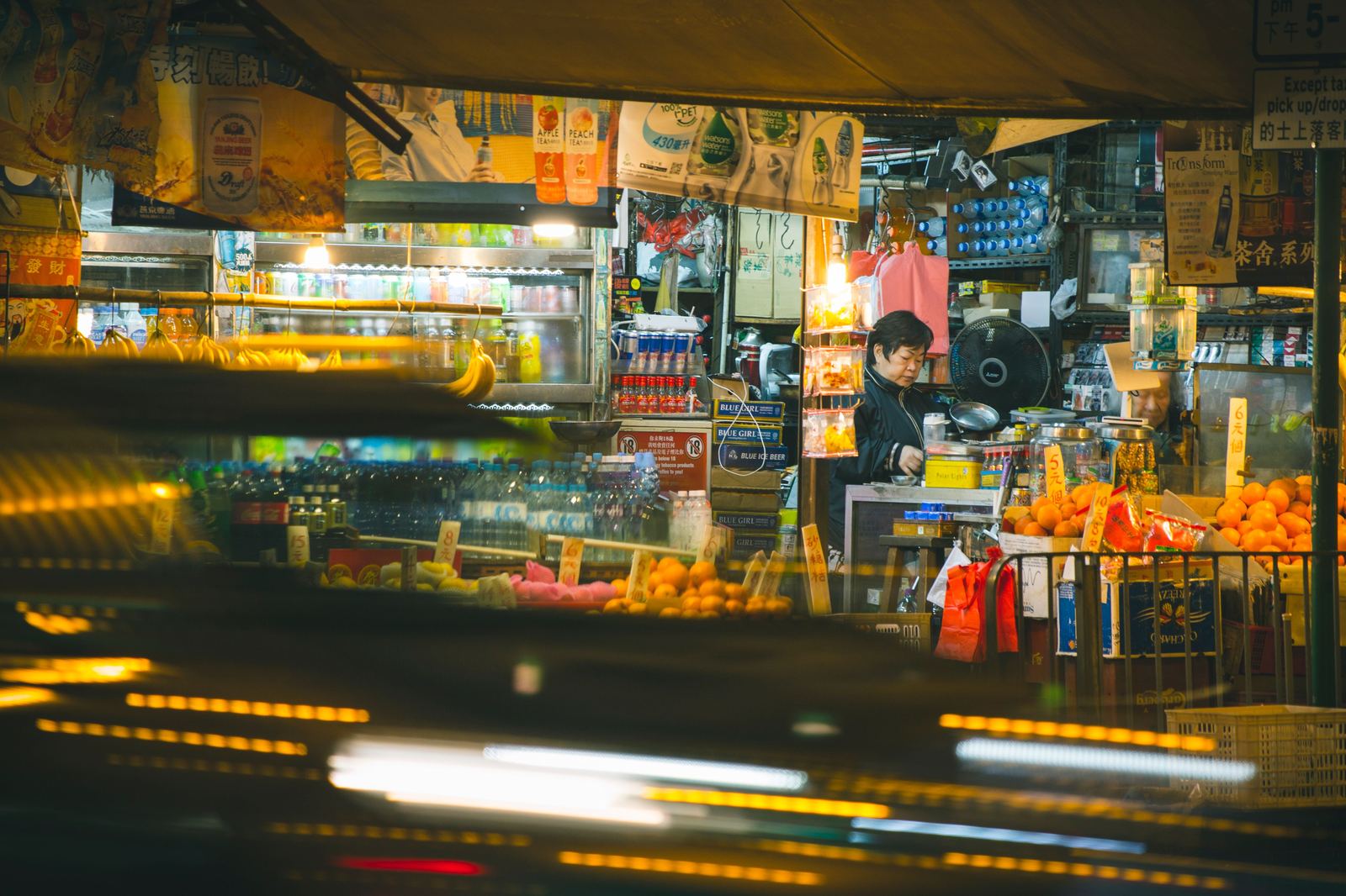 A food vendor at work at a Taiwan night market